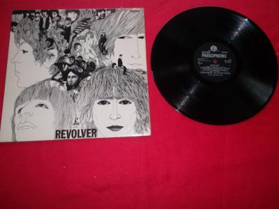 Tumnagel för auktion "The Beatles "Revolver" LP"