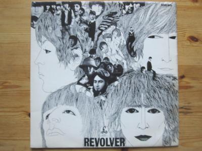 Tumnagel för auktion "The Beatles ´´Revolver´´ stereo"