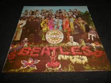 Tumnagel för auktion "Beatles - Sgt. Peppers Lonely Hearts.. (1967) - GER  LP"